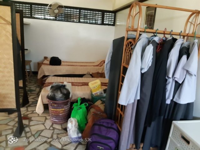 Filipiny/ Tagaytay - pomoc sióstr